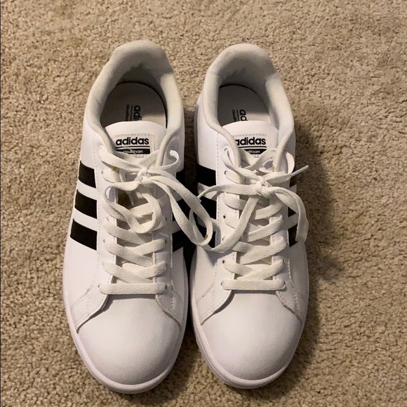 Adidas Women's Cloudfoam Advantage Fashion Sneaker - Picture 1 of 3